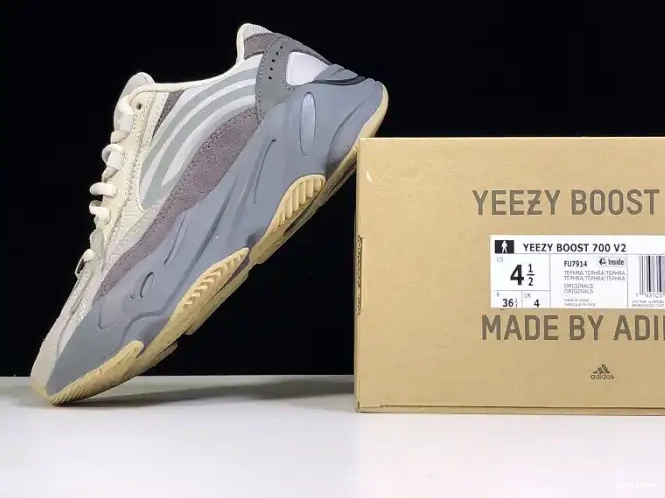 Tephra 700 Boost Adidas Yeezy FU7914 v2 0528
